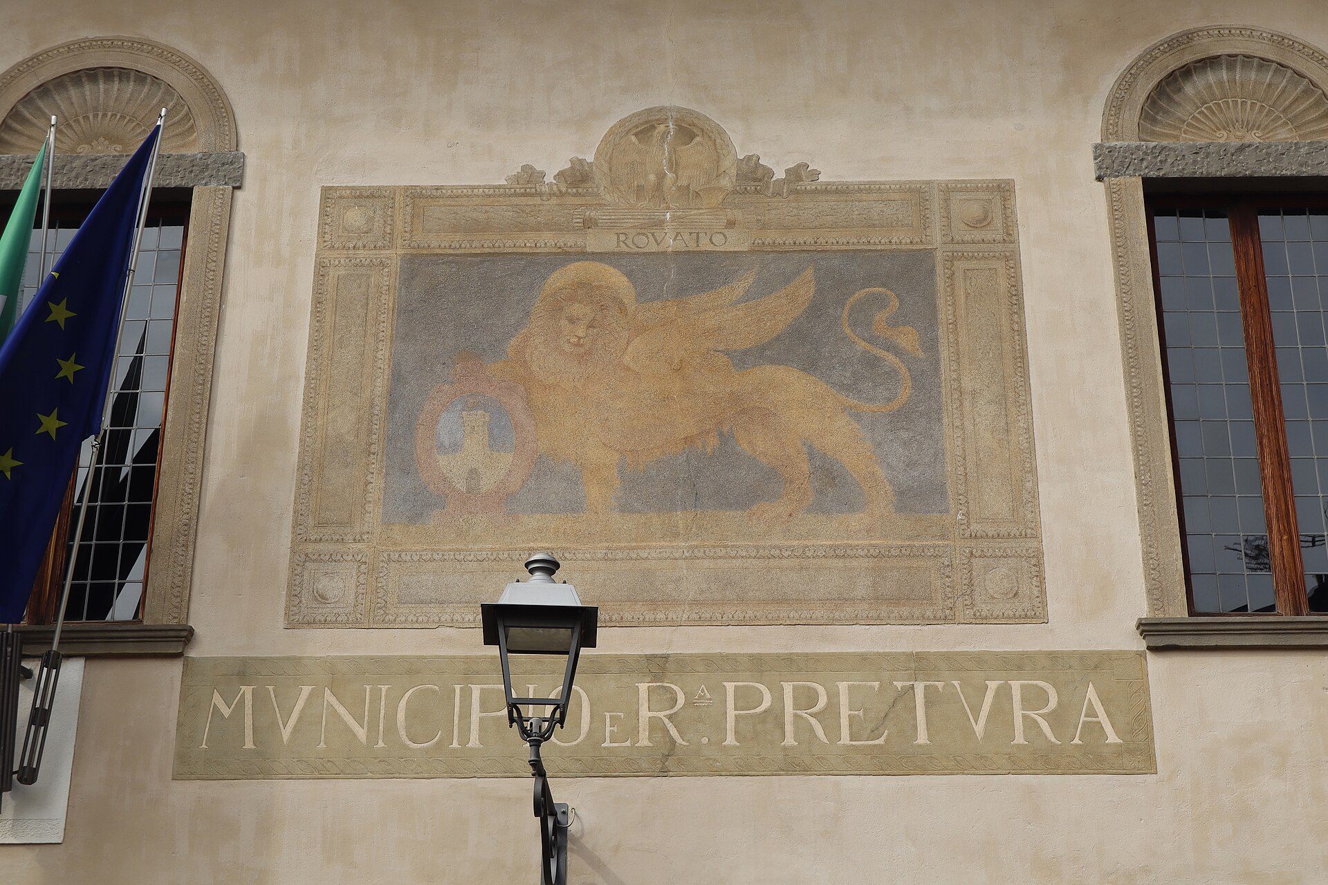 Rovato, terzo consiglio comunale per l’amministrazione Cottinelli: voti unanimi e banda larga