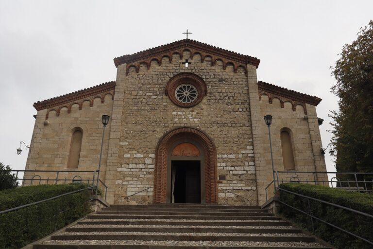 Rovato, 4 ottobre 2007: La Buona Novella di De André con Giorgio Cordini in Santa Maria Assunta