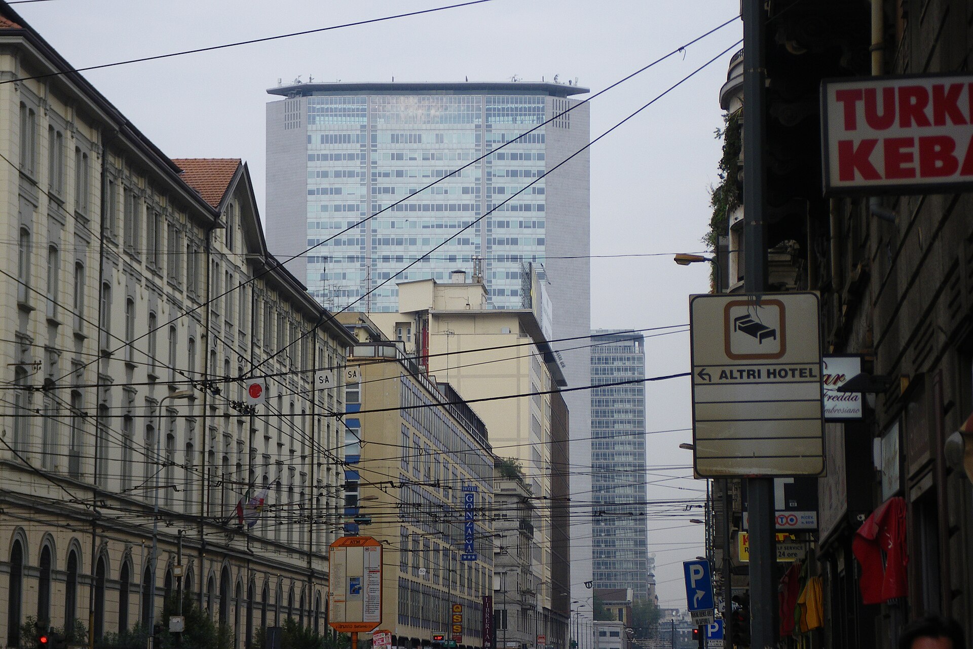 Battigas al Pirellone: il giovane pilota di Rovato accolto a Palazzo Pirelli dalla Regione Lombardia