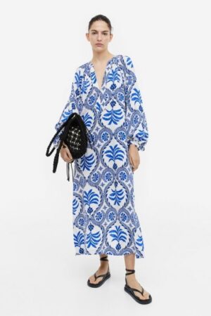 H&M combina comfort ed eleganza con questo incredibile abito oversize a meno di 35 euro